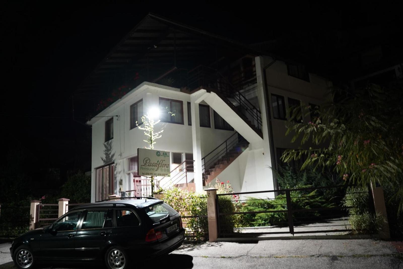 Hotel Passiflora Voineasa Zewnętrze zdjęcie